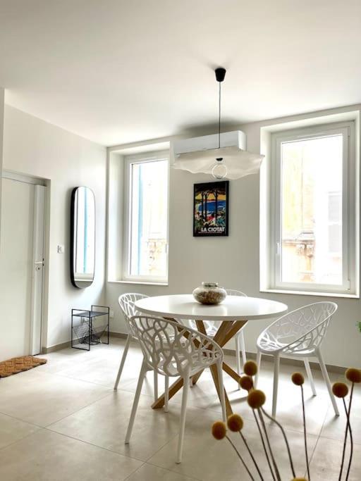 Appartement Moderne + Parking A 50M De La Mer La Ciotat Bagian luar foto